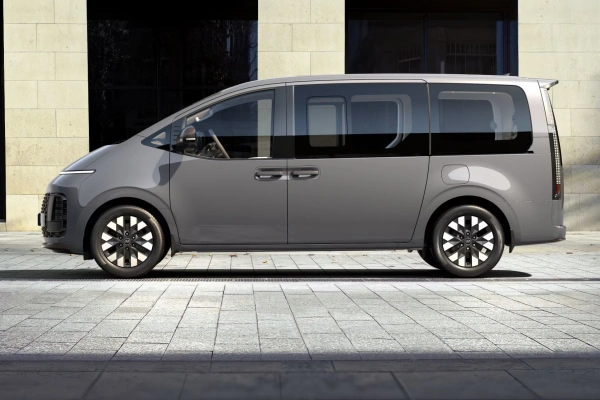 Hyundai STARIA jazda testowa