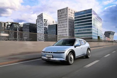 Nowy Hyundai IONIQ 3 wjeżdża do Polski. Cennik startuje od 119 900 zł