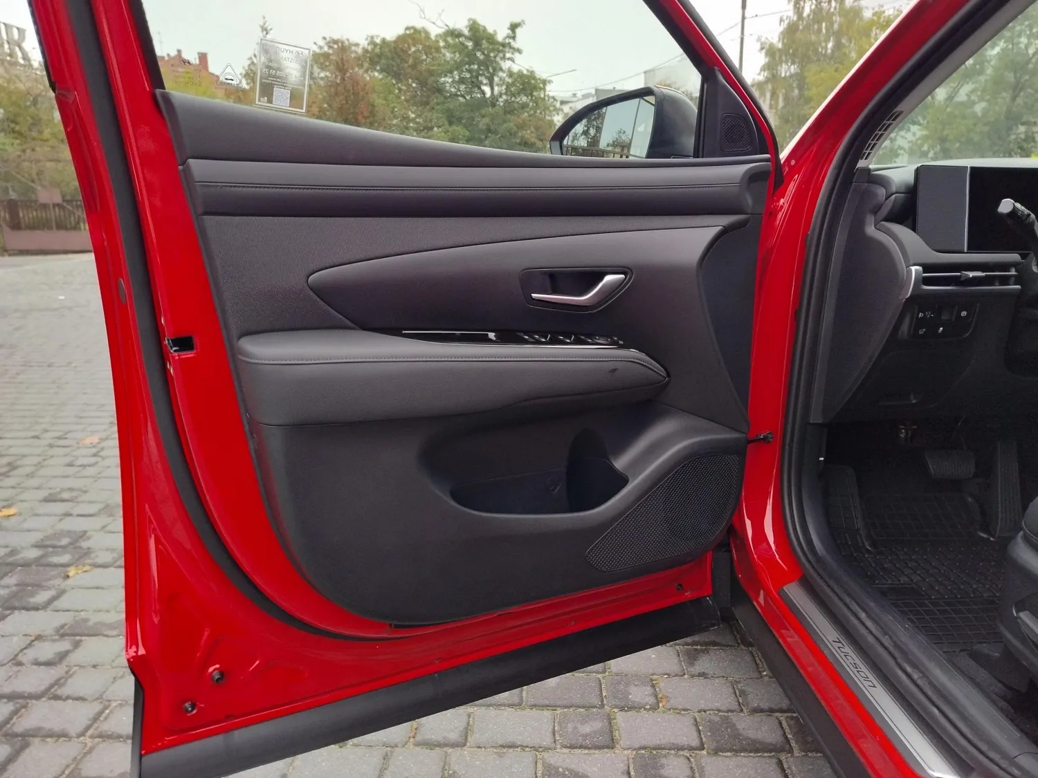hyundai tucson executive czerwony